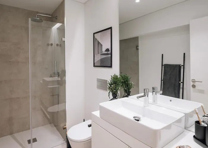 Aveiro - 3 Bedrooms And Terrace In Amoreiras Appartamento Lisbona