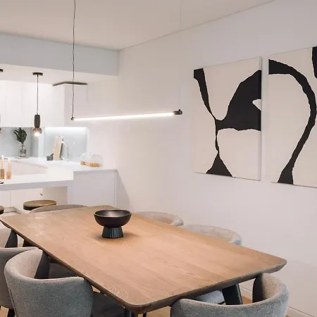 Aveiro - 3 Bedrooms And Terrace In Amoreiras Lisboa